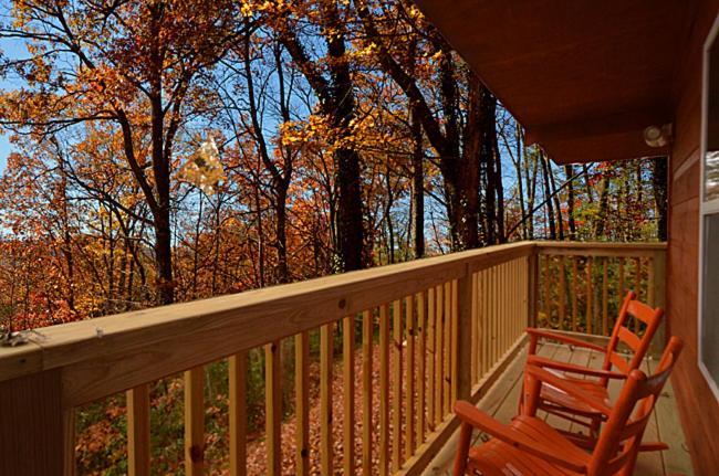Вилла #820 Honeymoon Hideaway Гатлинбург Экстерьер фото