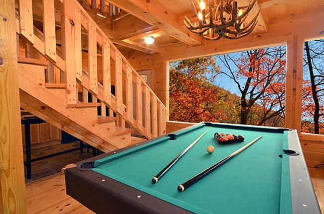 Вилла #820 Honeymoon Hideaway Гатлинбург Экстерьер фото