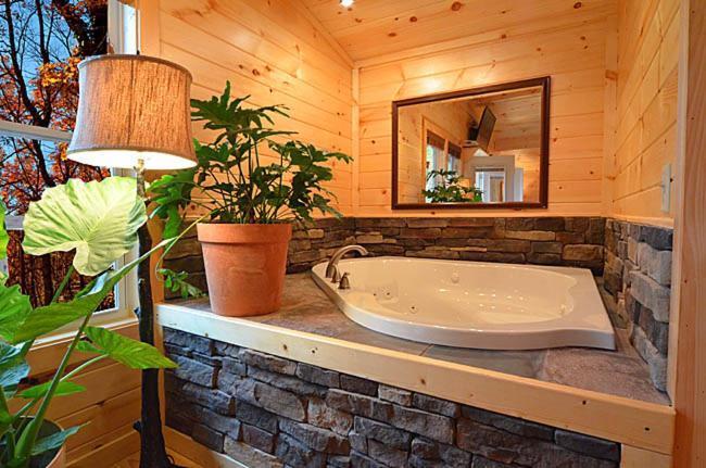 Вилла #820 Honeymoon Hideaway Гатлинбург Экстерьер фото